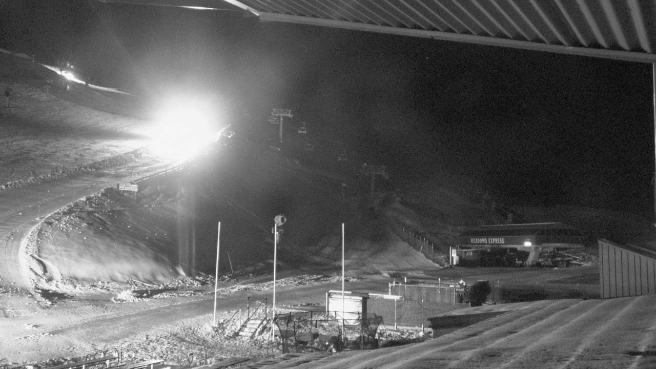 Coronet Peak Meadows Base snow cam captured at 17 September 2026 at 11:43 pm NZST