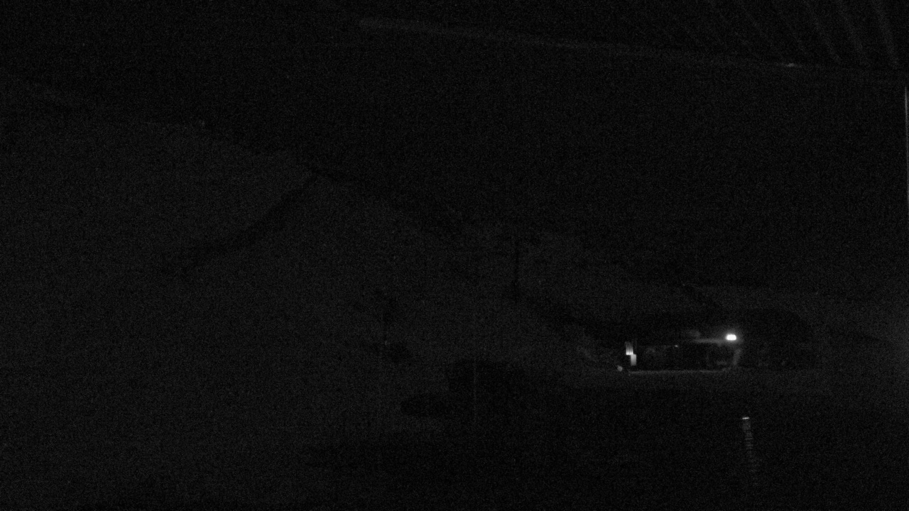 Coronet Peak Meadows Base snow cam captured at 20 September 2026 at 11:58 pm NZST