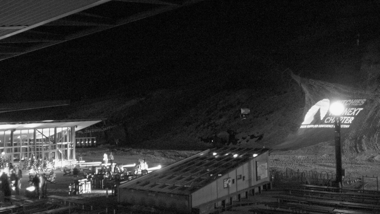 Coronet Peak Coronet Express snow cam captured at 30 September 2026 at 9:28 pm NZDT