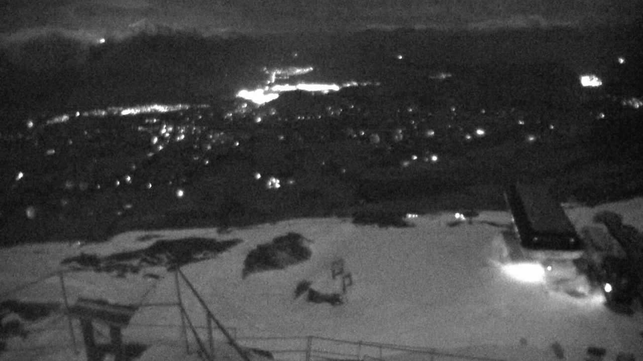 Coronet Peak Coronet Peak Summit snow cam captured at 22 September 2026 at 9:26 pm NZST