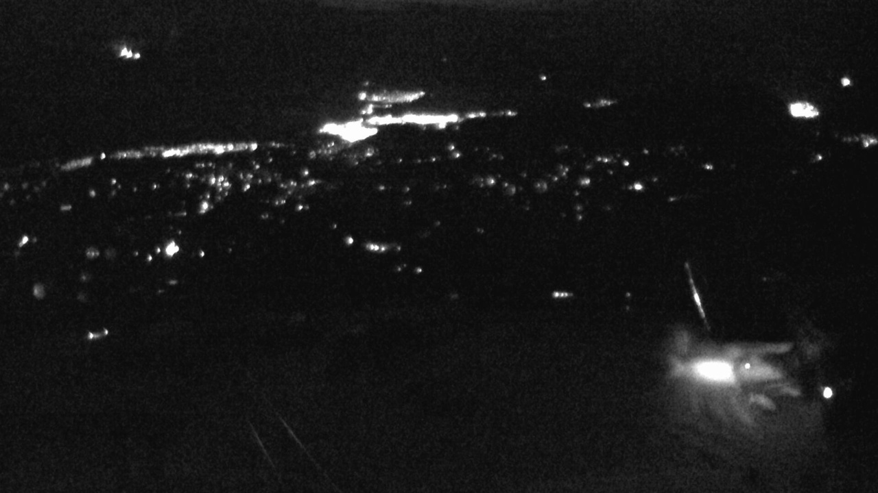 Coronet Peak Coronet Peak Summit snow cam captured at 1 October 2026 at 9:39 pm NZDT
