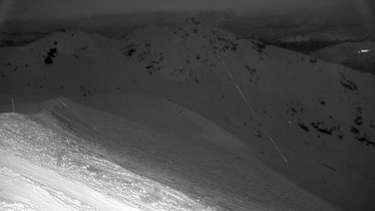 The Remarkables Shadow Basin snow cam captured at 18 September 2026 at 11:28 pm NZST