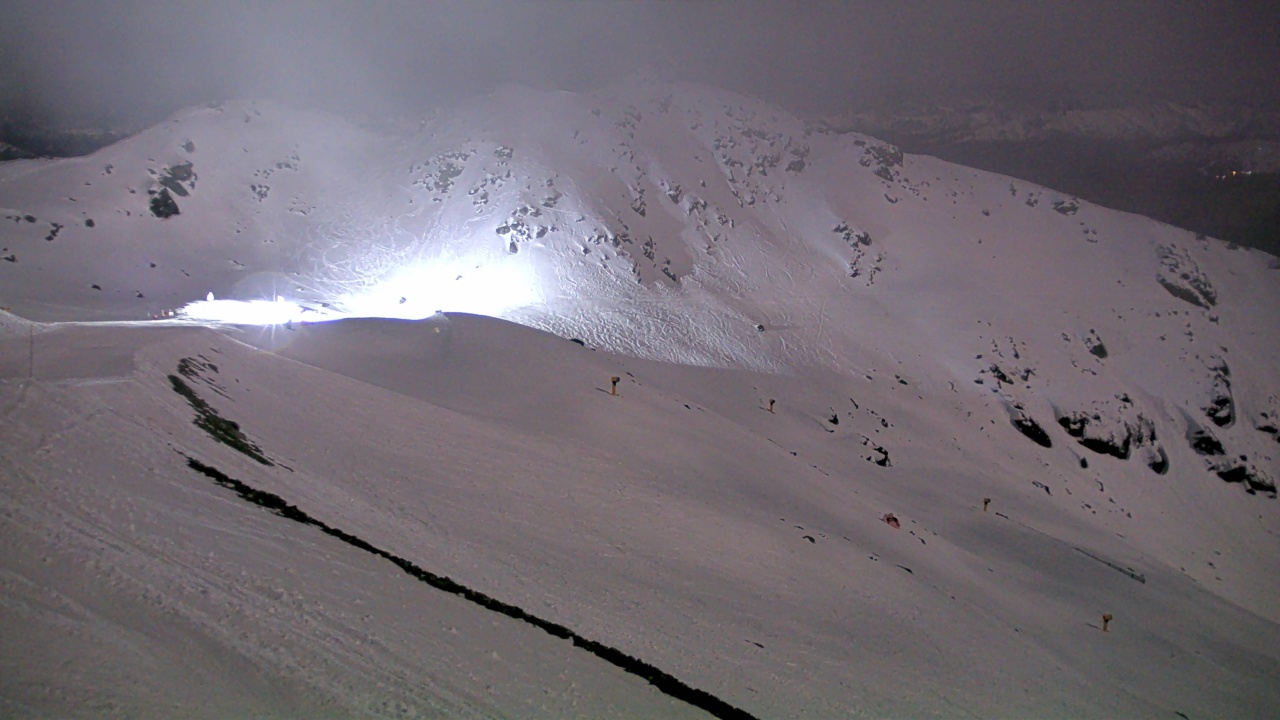 The Remarkables Shadow Basin snow cam captured at 25 September 2026 at 11:31 pm NZST