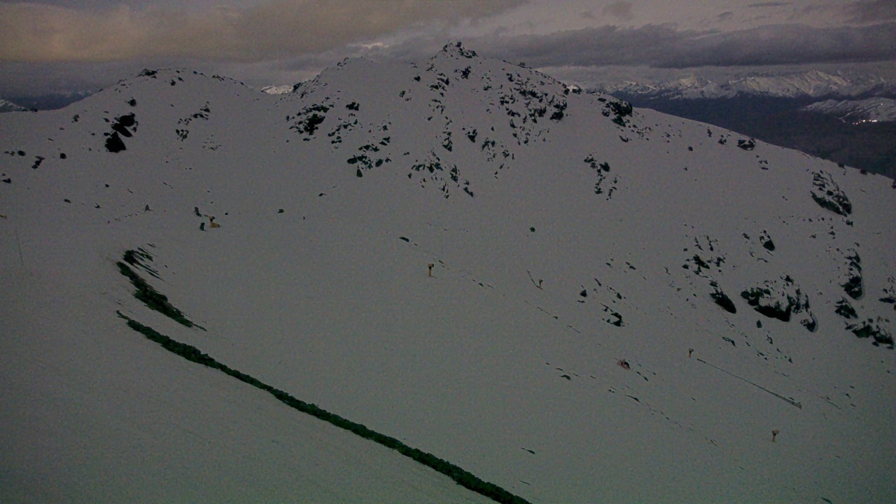 The Remarkables Shadow Basin snow cam captured at 26 September 2026 at 11:32 pm NZST