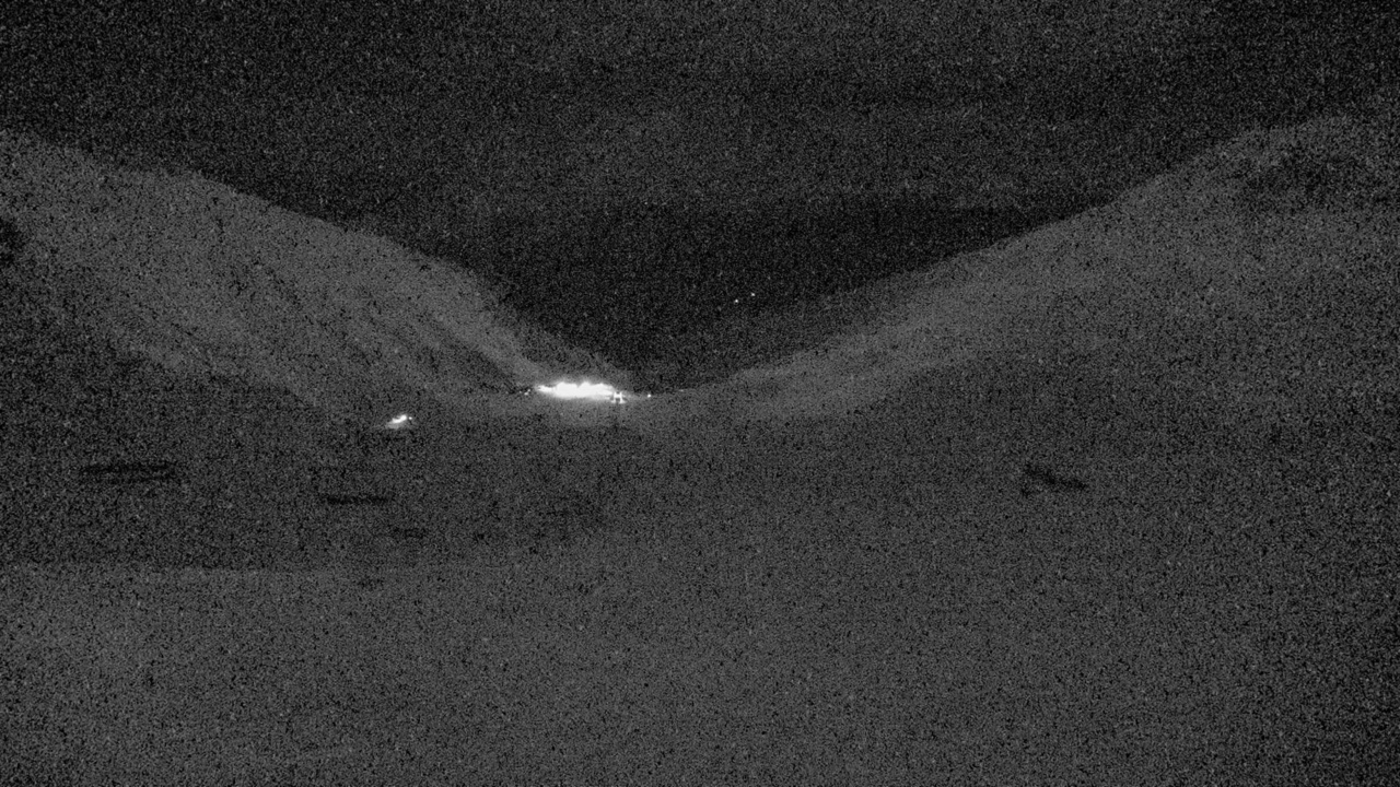The Remarkables Curvey Basin snow cam captured at 22 September 2026 at 9:40 pm NZST