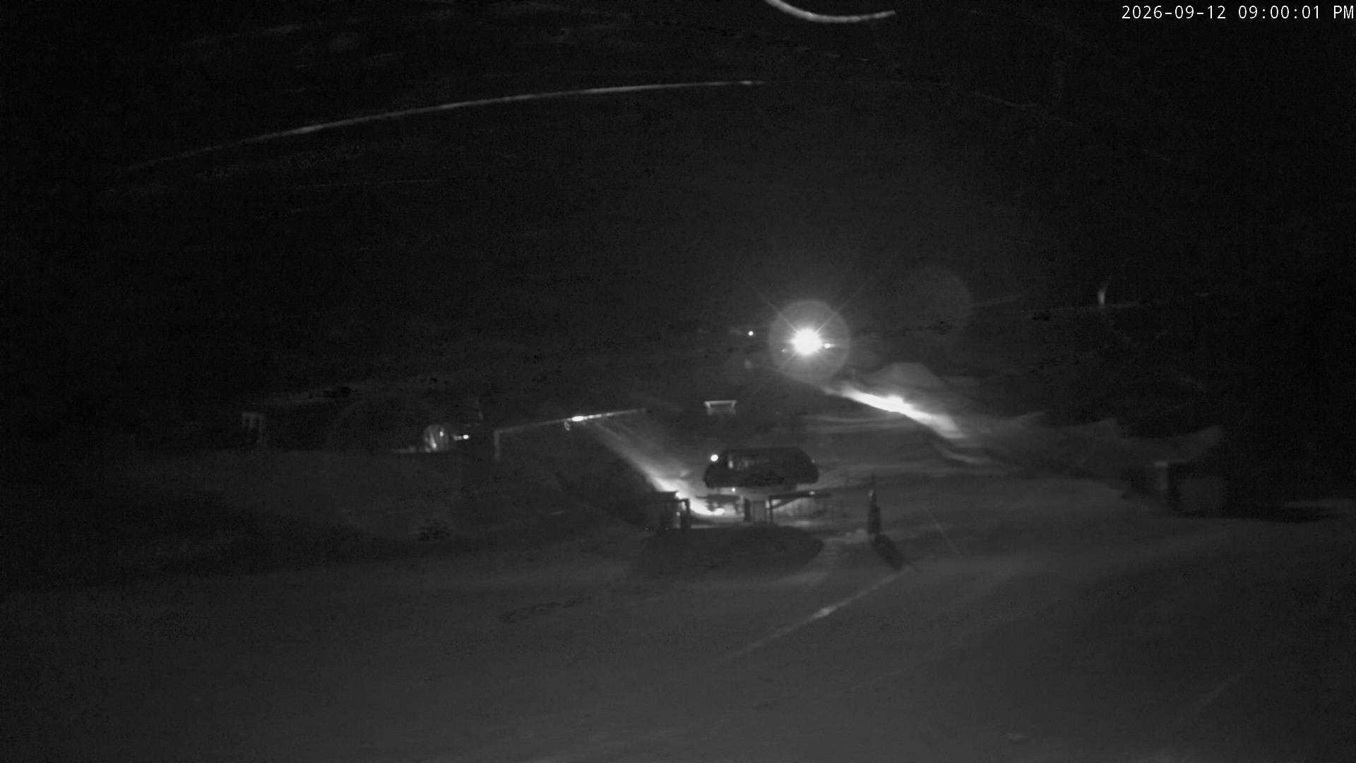 Cardrona Alpine Resort Main Basin snow cam captured at 12 September 2026 at 9:09 pm NZST