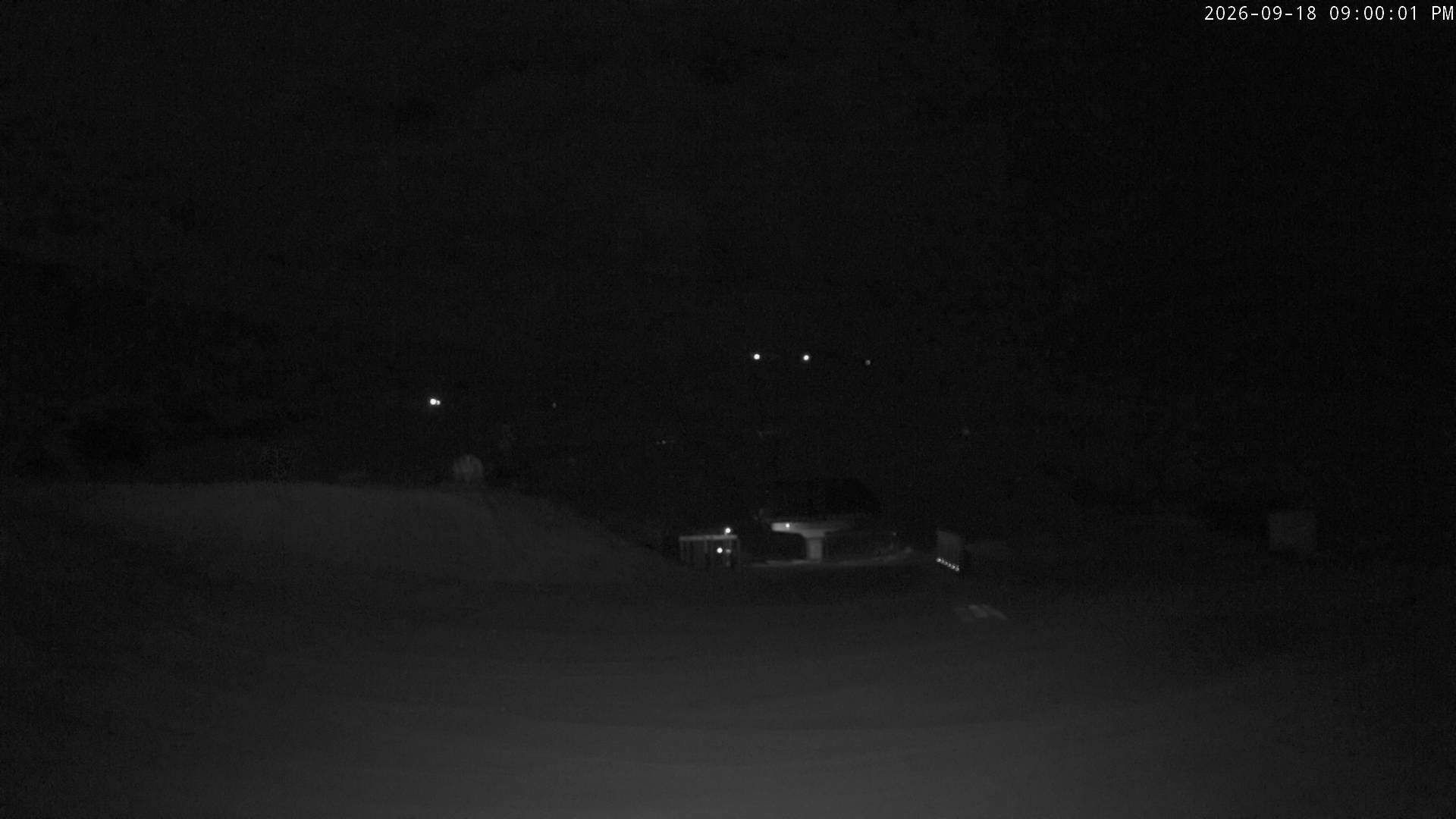 Cardrona Alpine Resort Main Basin snow cam captured at 18 September 2026 at 9:10 pm NZST