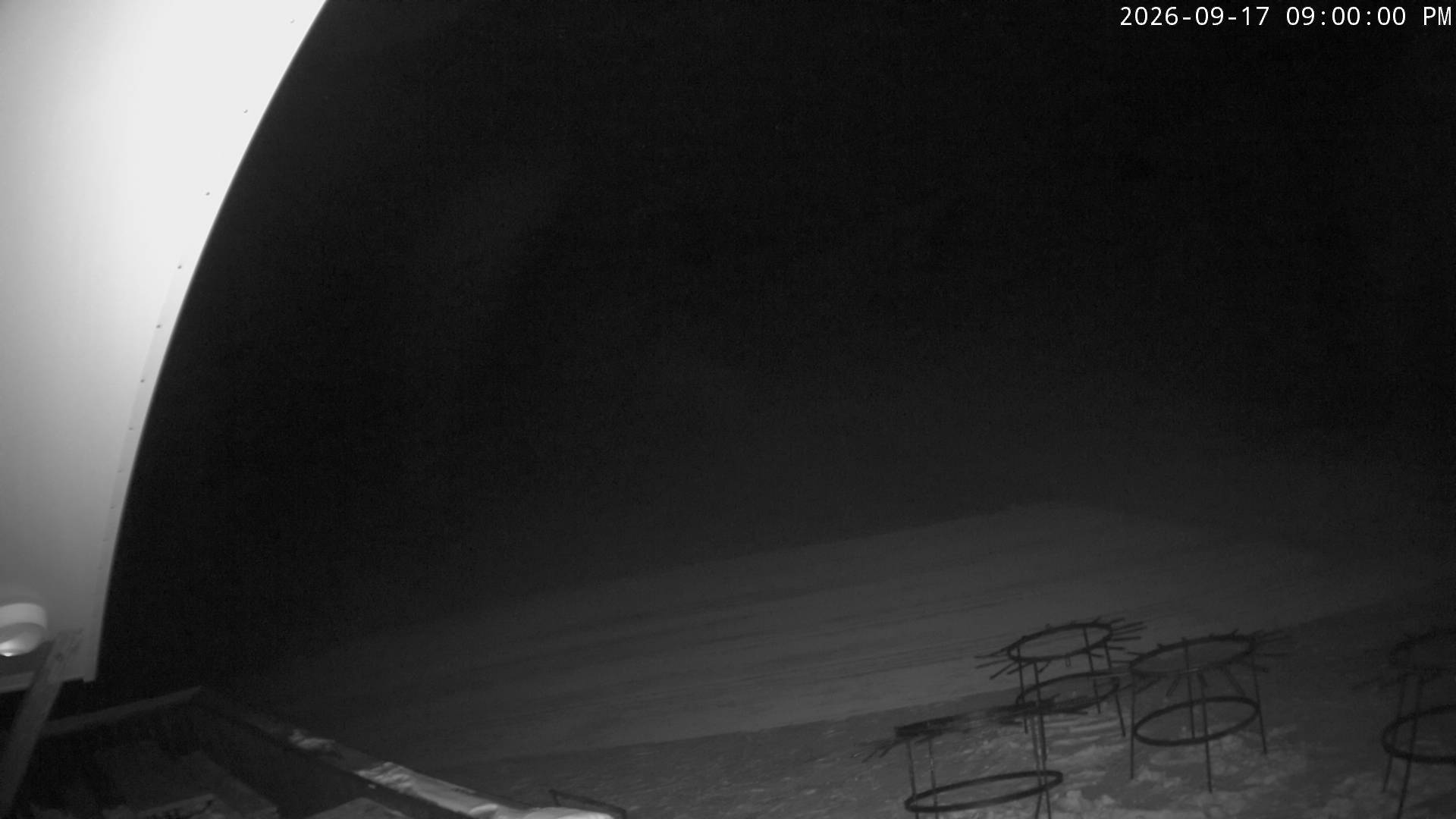 Cardrona Alpine Resort Captain's Basin snow cam captured at 17 September 2026 at 9:09 pm NZST