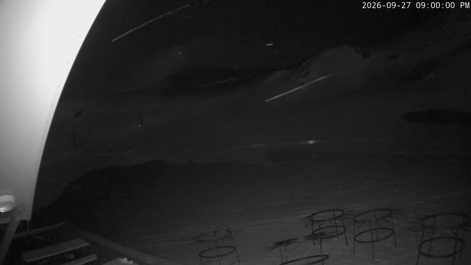 Cardrona Alpine Resort Captain's Basin snow cam captured at 27 September 2026 at 9:18 pm NZDT