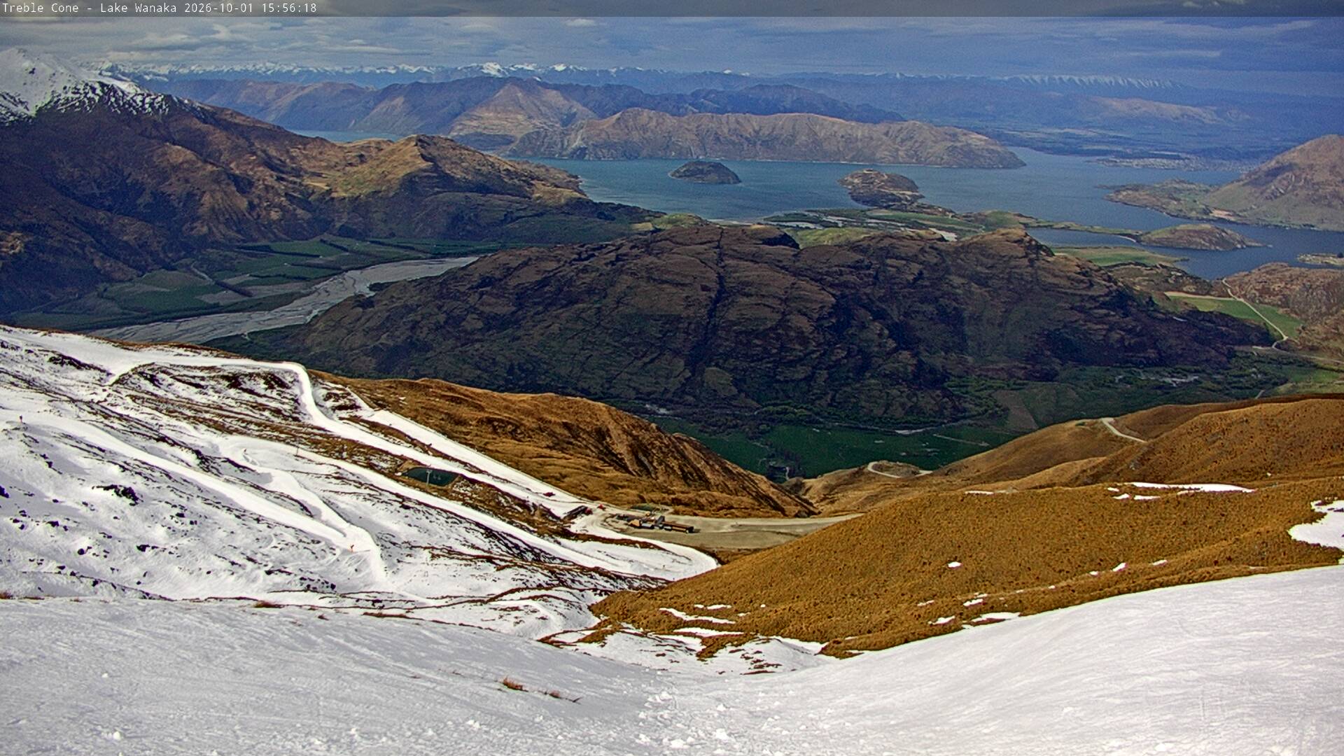 Treble Cone Lake Wānaka View snow cam captured at 1 October 2026 at 4:45 pm NZDT
