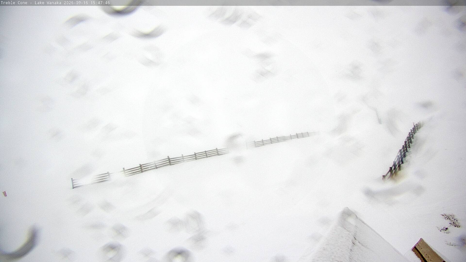 Treble Cone Saddle Basin snow cam captured at 16 September 2026 at 3:32 pm NZST