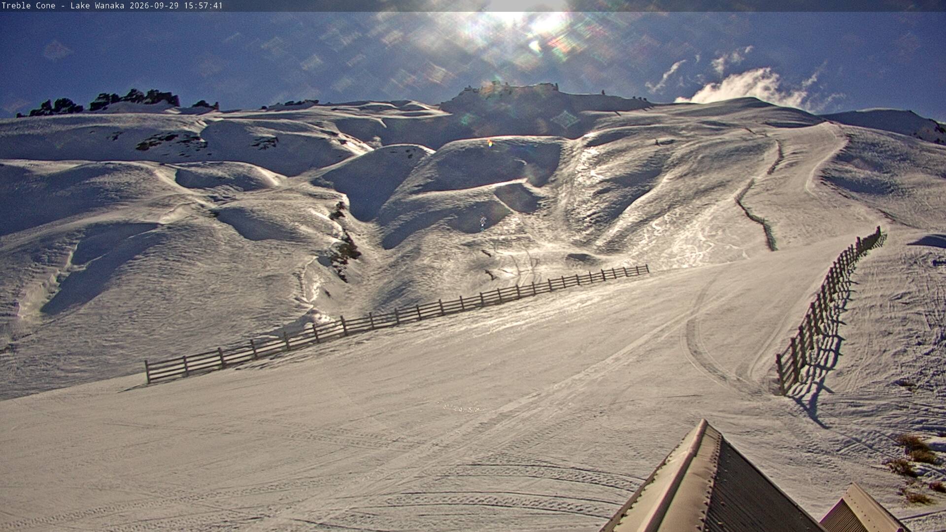 Treble Cone Saddle Basin snow cam captured at 29 September 2026 at 4:49 pm NZDT