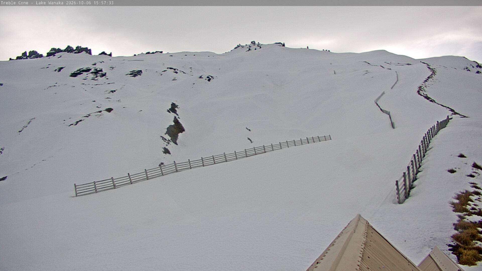 Treble Cone Saddle Basin snow cam captured at 6 October 2026 at 4:48 pm NZDT