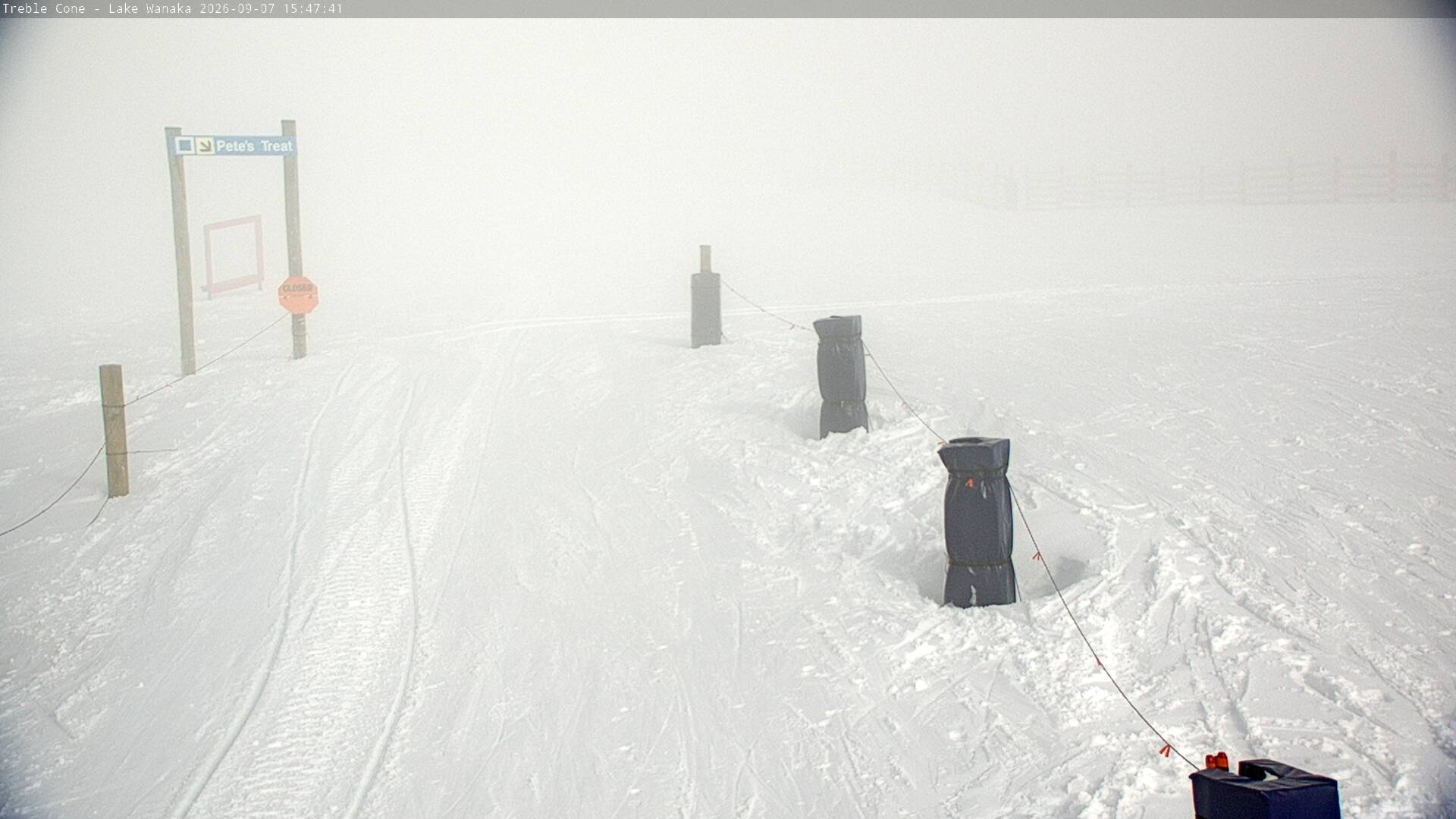 Treble Cone Saddle Gate snow cam captured at 7 September 2026 at 3:30 pm NZST