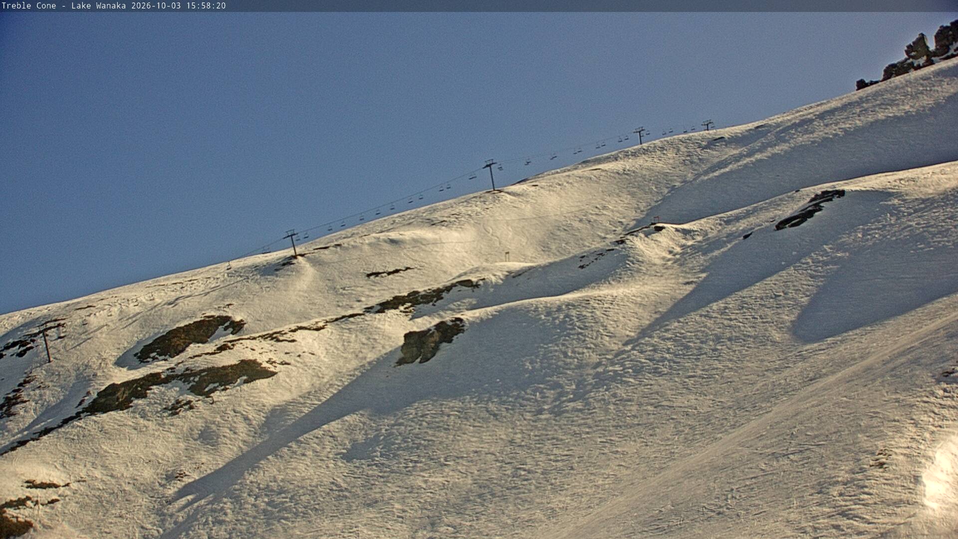 Treble Cone Saddle Chair snow cam captured at 3 October 2026 at 4:44 pm NZDT