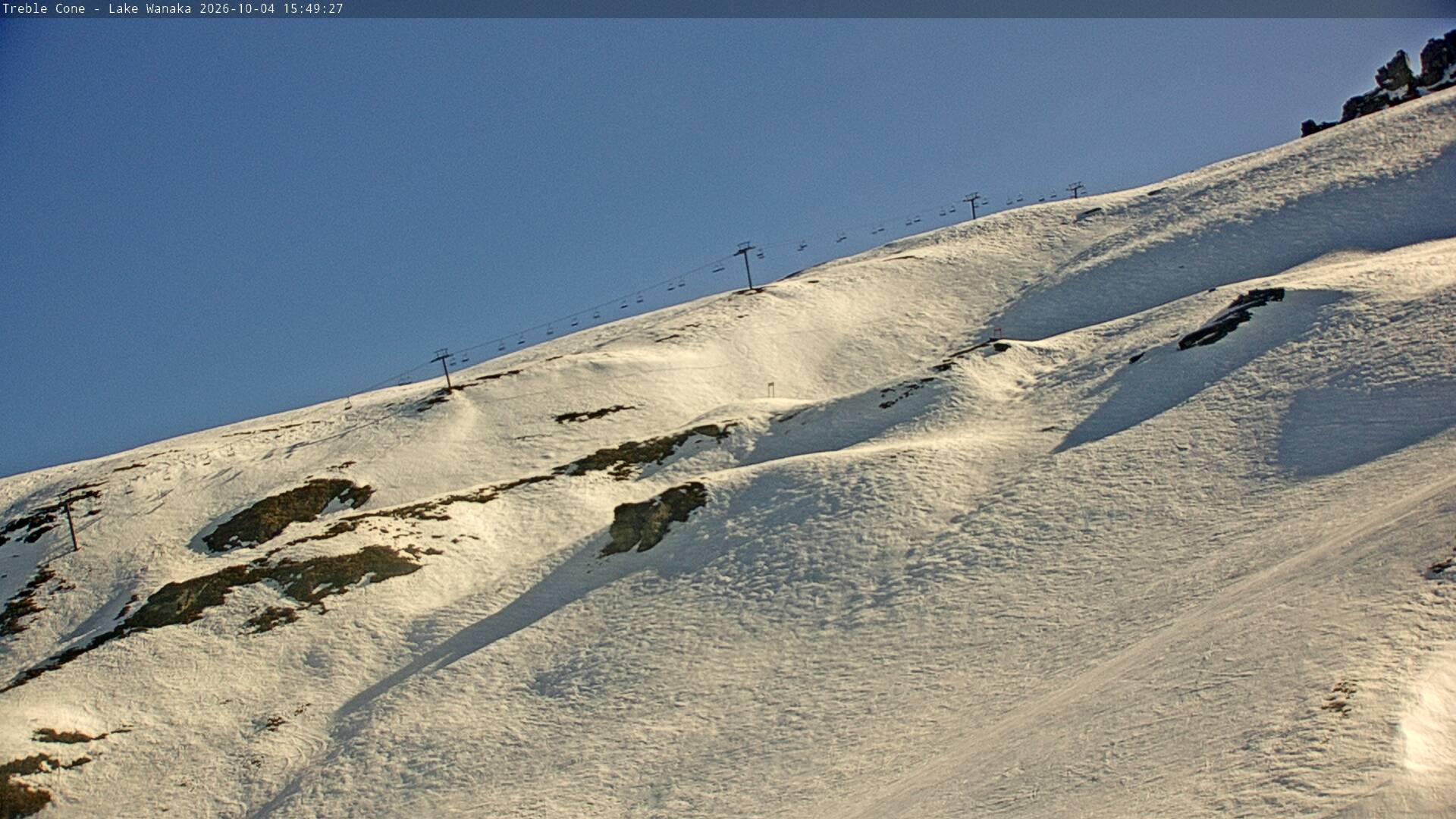 Treble Cone Saddle Chair snow cam captured at 4 October 2026 at 4:33 pm NZDT
