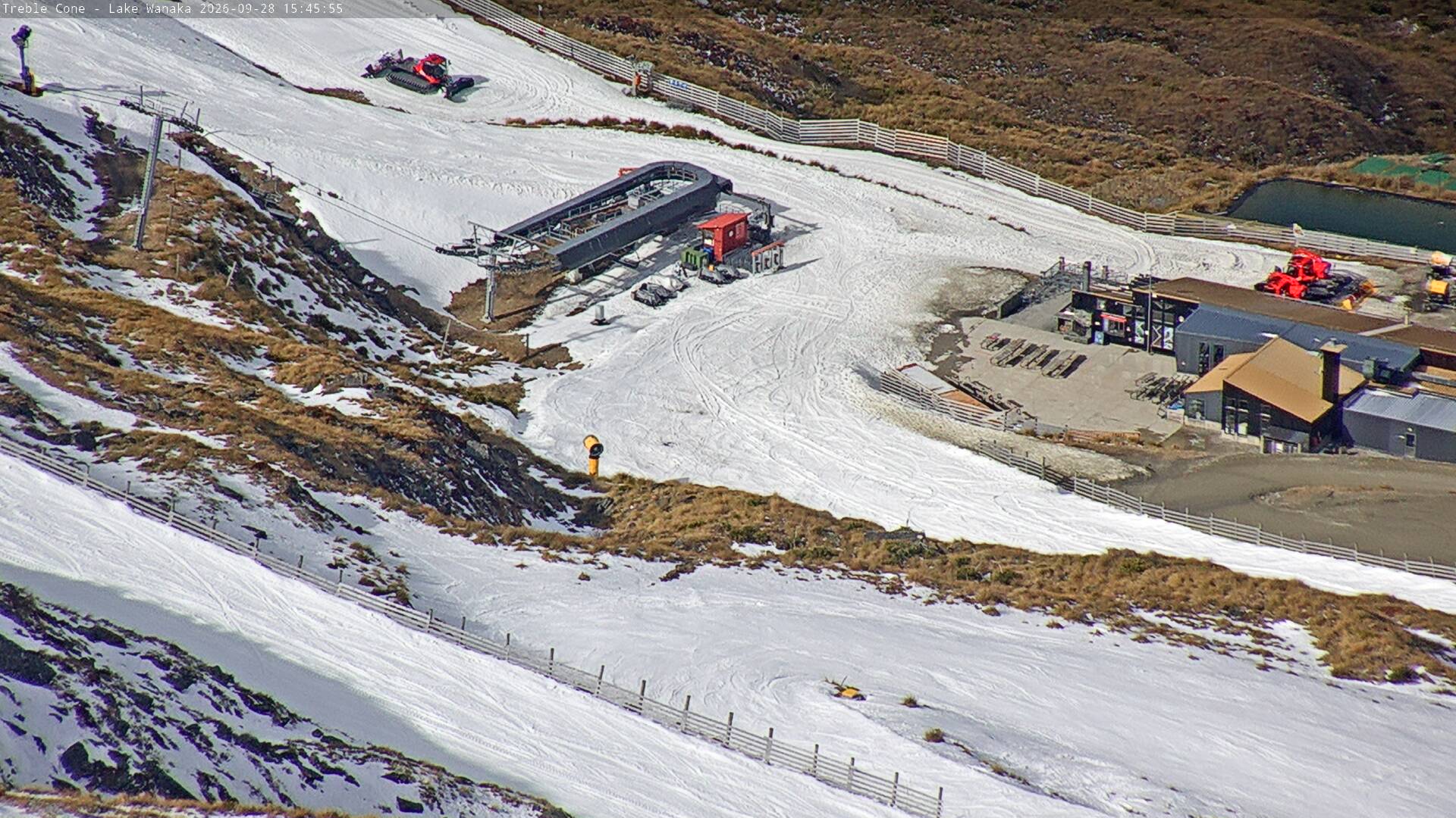 Treble Cone Base Building snow cam captured at 28 September 2026 at 4:37 pm NZDT