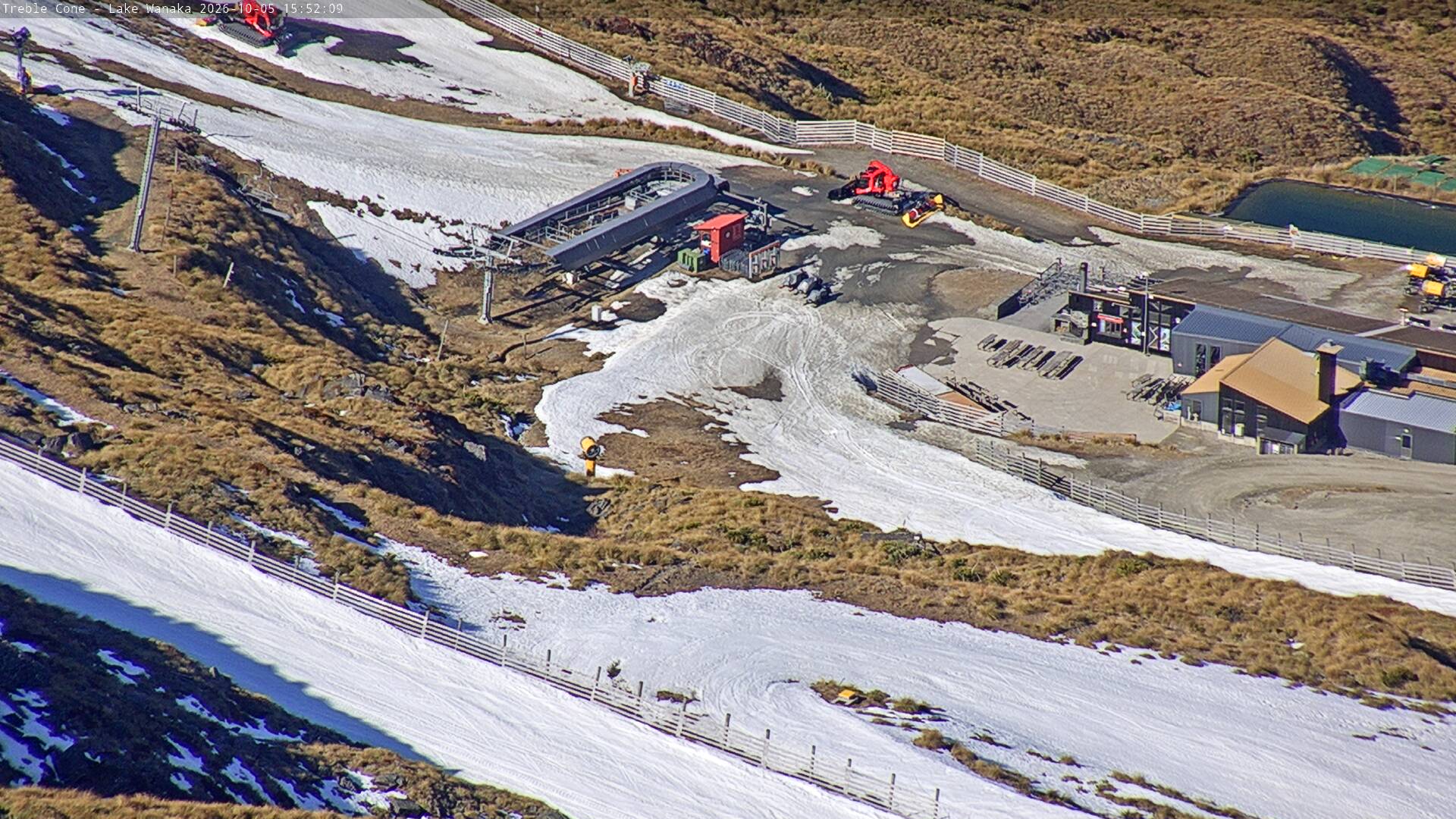 Treble Cone Base Building snow cam captured at 5 October 2026 at 4:43 pm NZDT