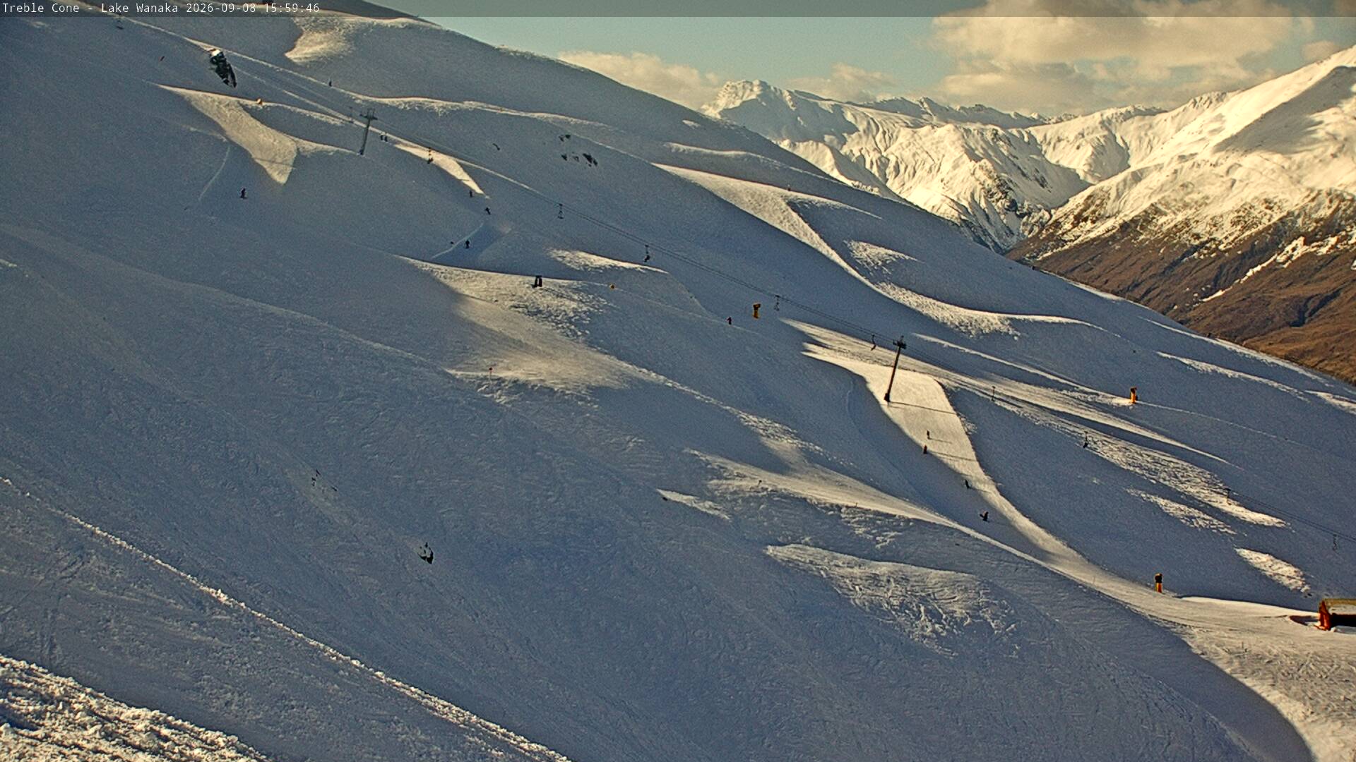 Treble Cone Home Basin Close-up snow cam captured at 8 September 2026 at 3:45 pm NZST