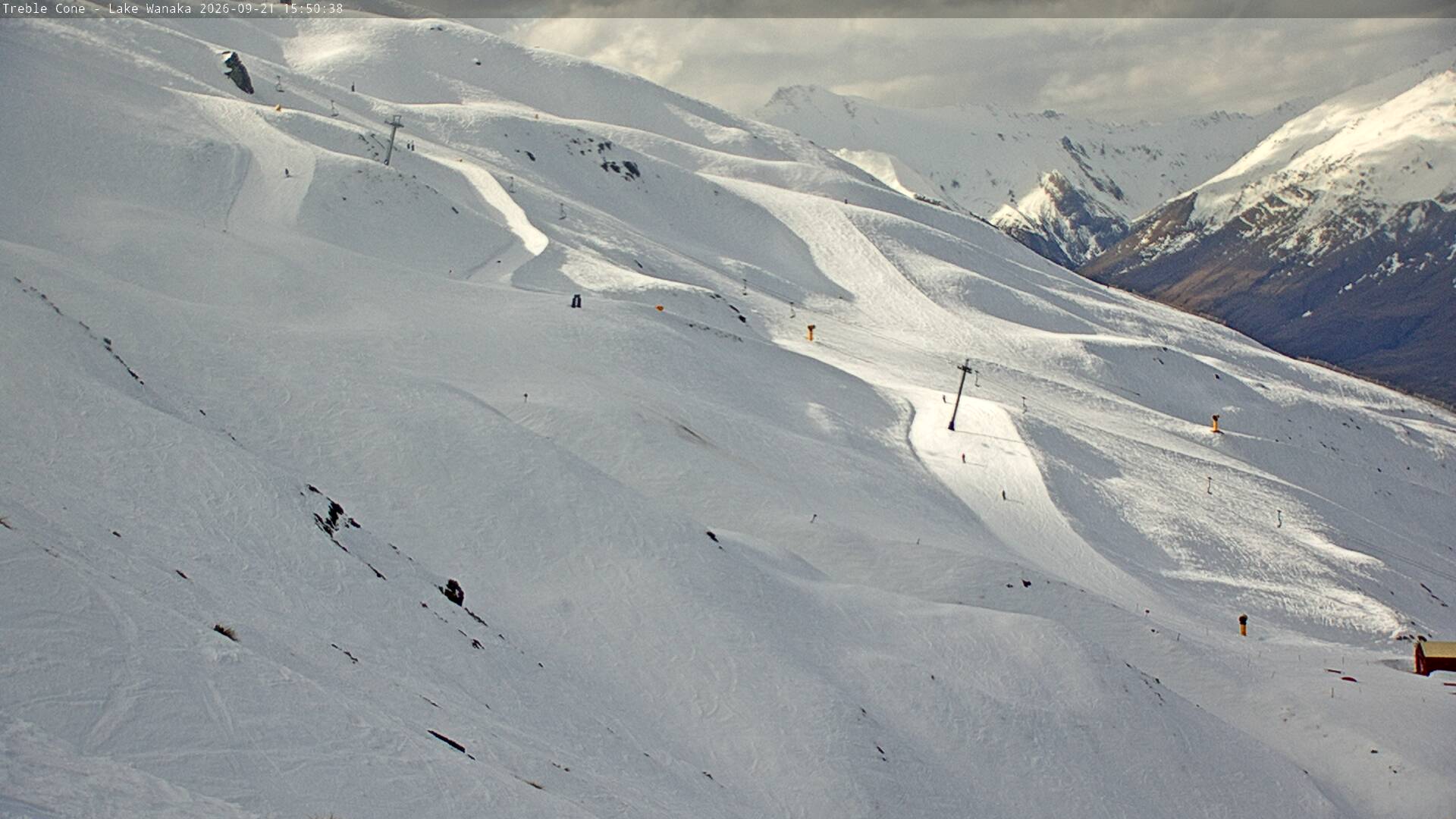 Treble Cone Home Basin Close-up snow cam captured at 21 September 2026 at 3:36 pm NZST