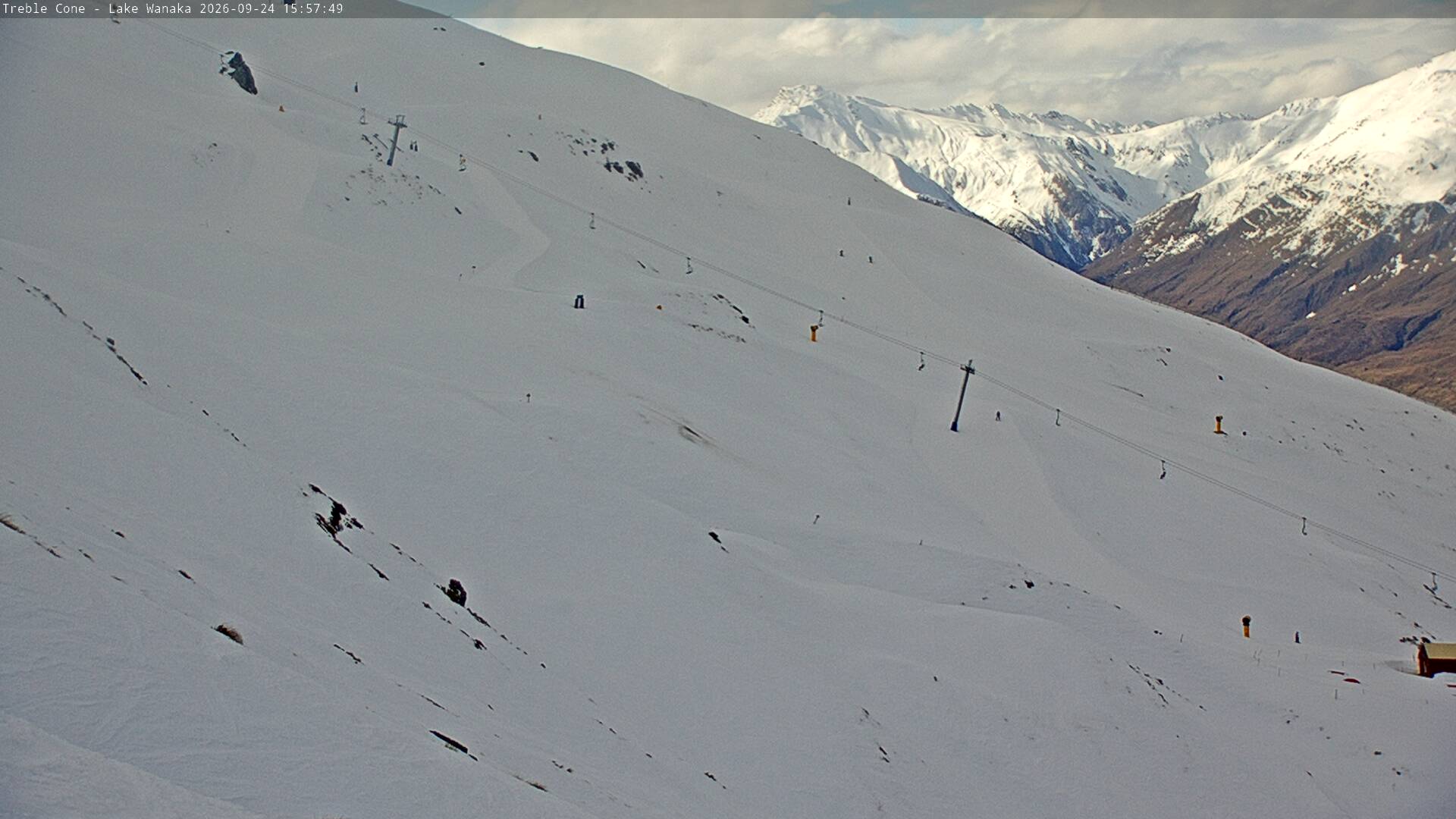 Treble Cone Home Basin Close-up snow cam captured at 24 September 2026 at 3:40 pm NZST