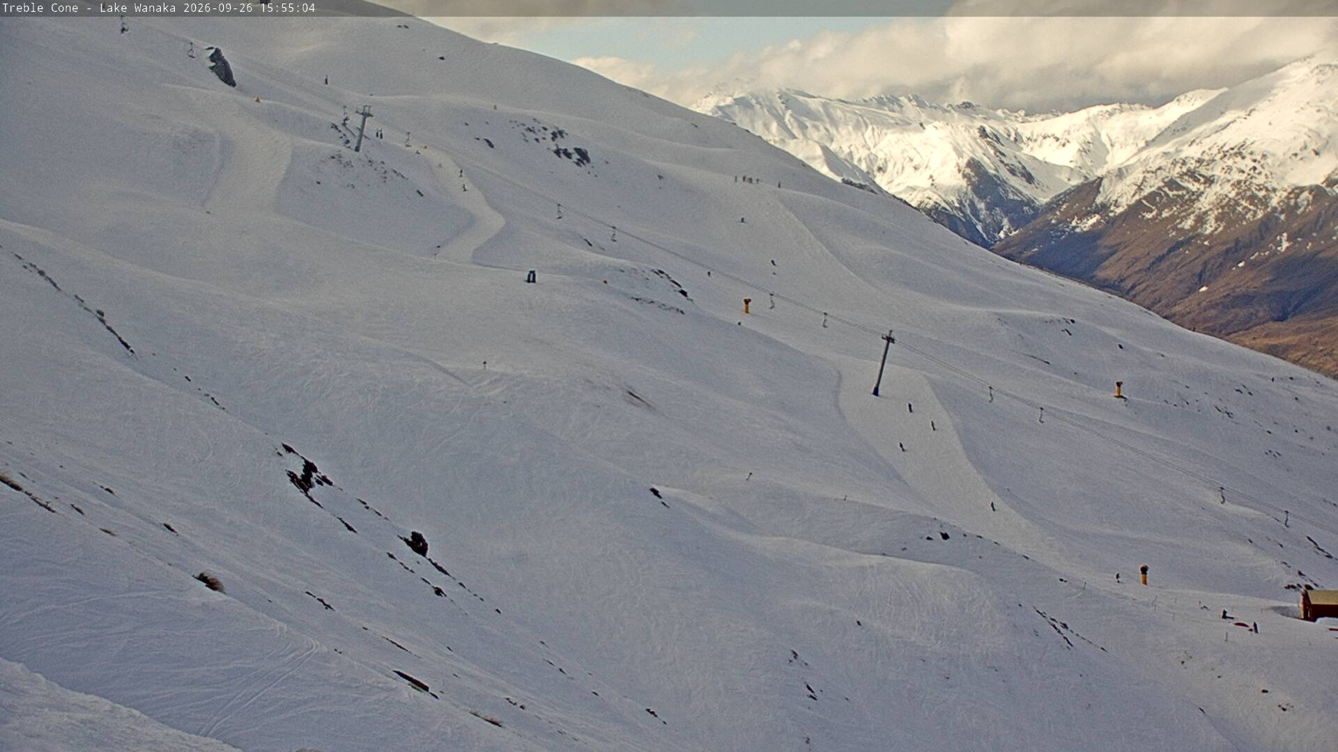 Treble Cone Home Basin Close-up snow cam captured at 26 September 2026 at 3:39 pm NZST
