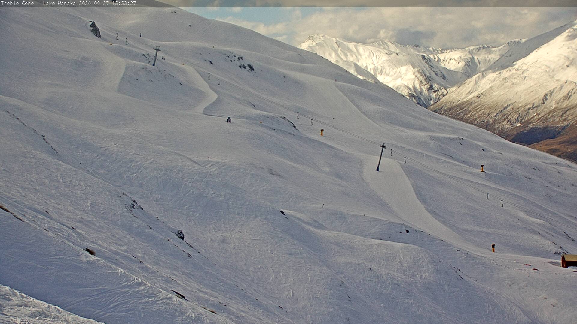 Treble Cone Home Basin Close-up snow cam captured at 27 September 2026 at 4:38 pm NZDT