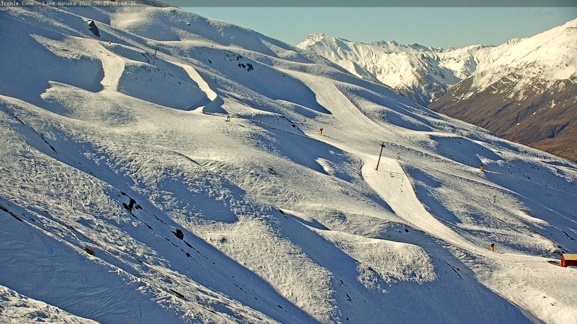 Treble Cone Home Basin Close-up snow cam captured at 29 September 2026 at 4:49 pm NZDT