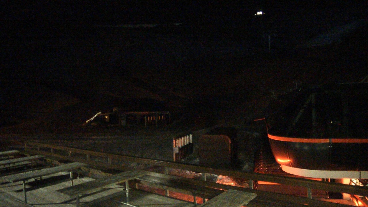 Mt Hutt Base Area snow cam captured at 9 September 2026 at 11:47 pm NZST