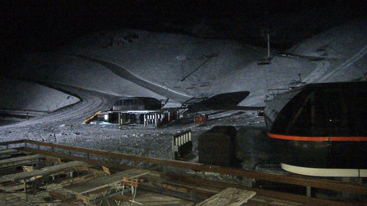 Mt Hutt Base Area snow cam captured at 13 September 2026 at 11:56 pm NZST