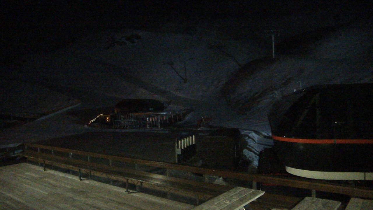 Mt Hutt Base Area snow cam captured at 19 September 2026 at 11:53 pm NZST