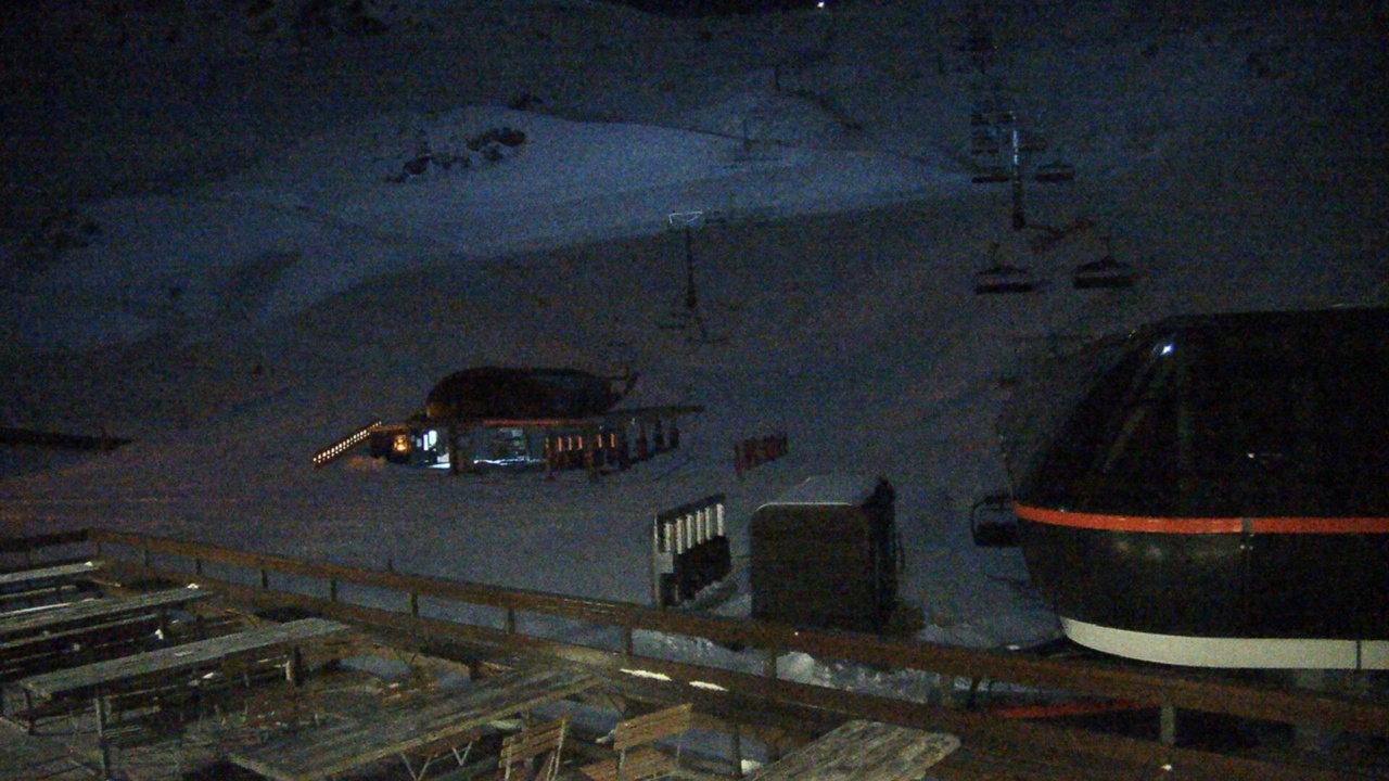 Mt Hutt Base Area snow cam captured at 23 September 2026 at 11:47 pm NZST