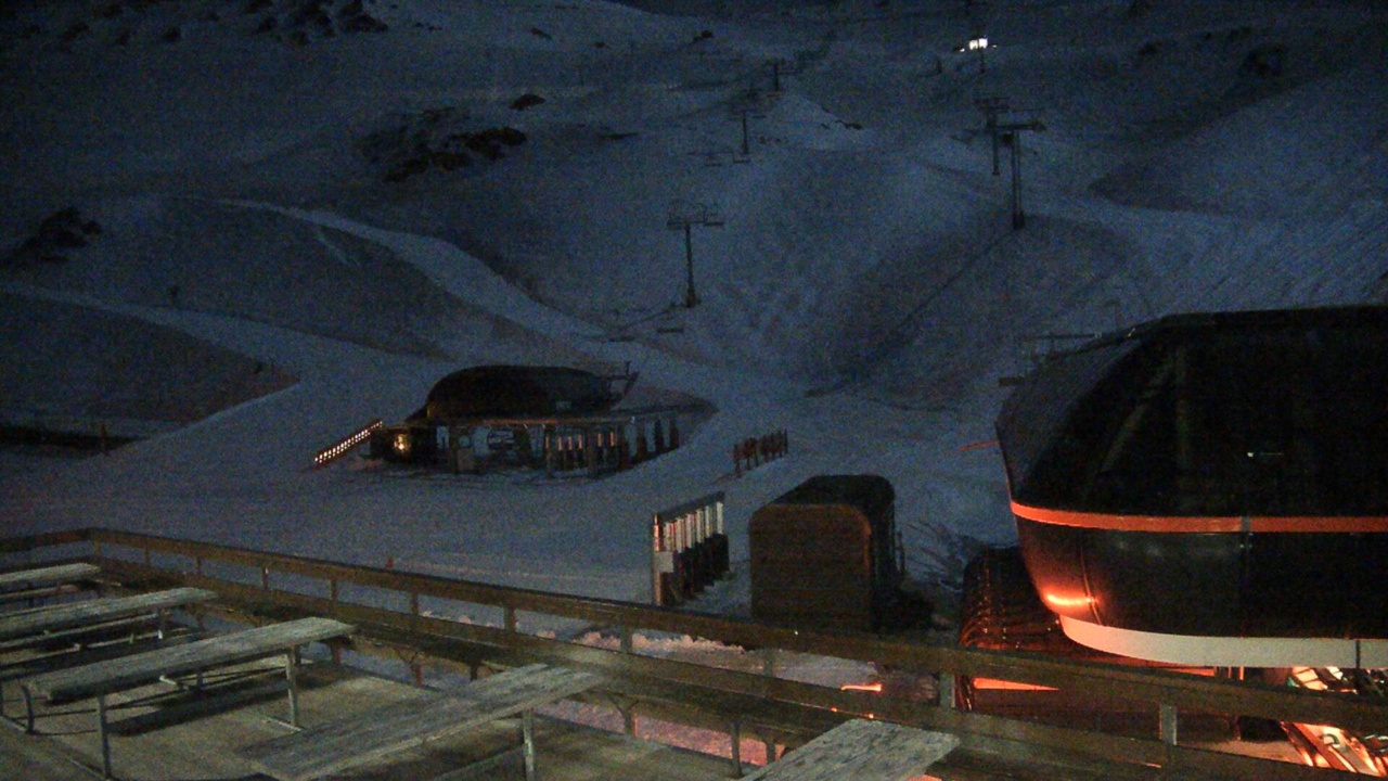 Mt Hutt Base Area snow cam captured at 26 September 2026 at 11:50 pm NZST
