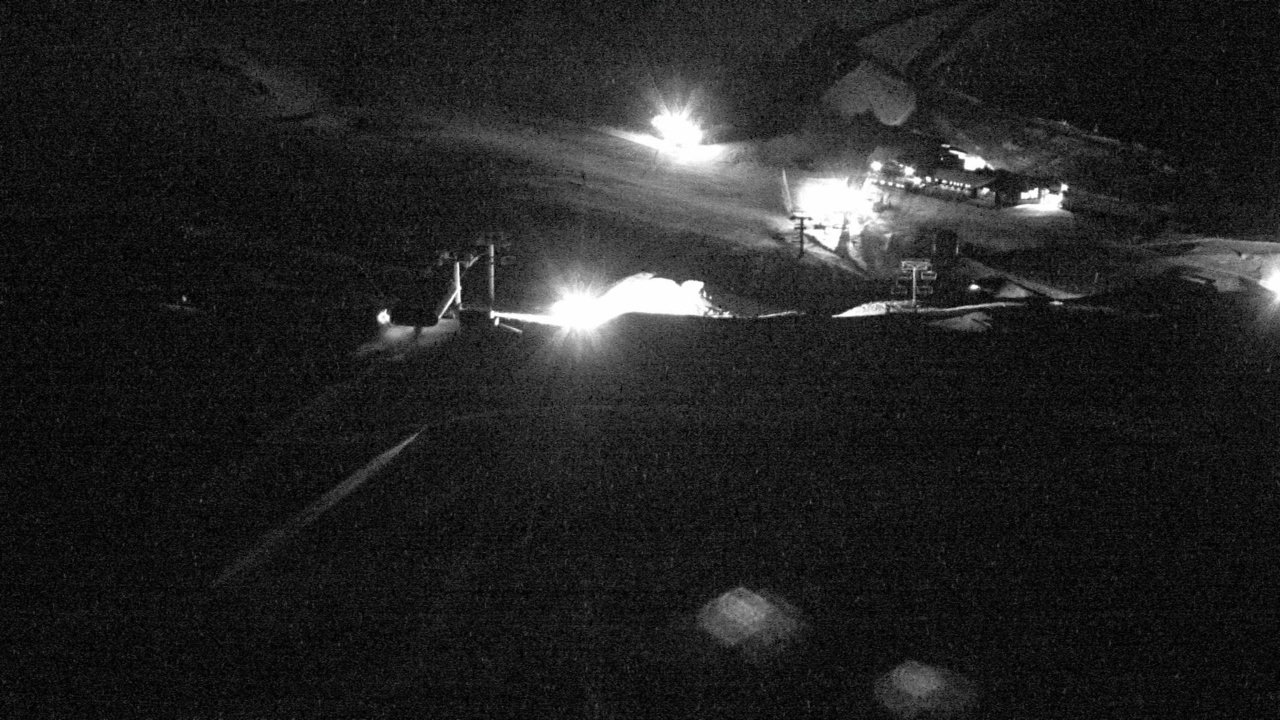Mt Hutt Inner Basin snow cam captured at 7 September 2026 at 9:00 pm NZST