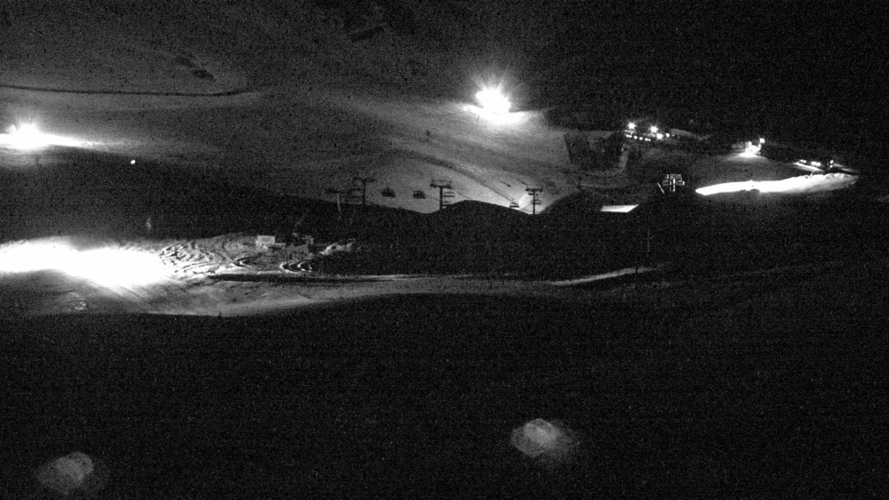 Mt Hutt Inner Basin snow cam captured at 30 September 2026 at 9:02 pm NZDT