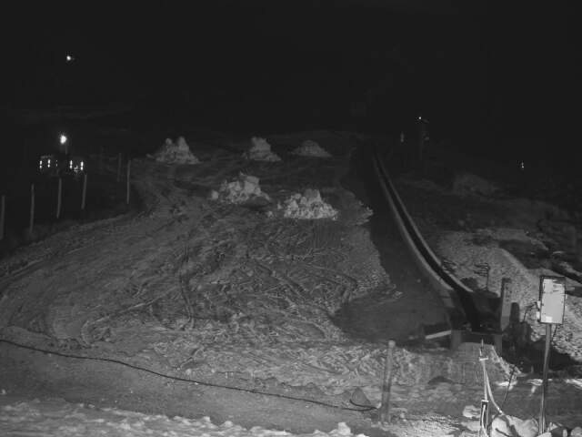 Tūroa Alpine Meadow snow cam captured at 15 September 2026 at 11:57 pm NZST