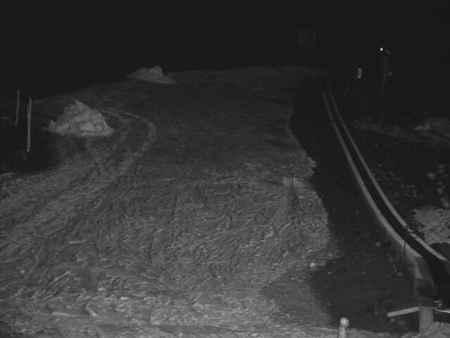 Tūroa Alpine Meadow snow cam captured at 18 September 2026 at 11:58 pm NZST