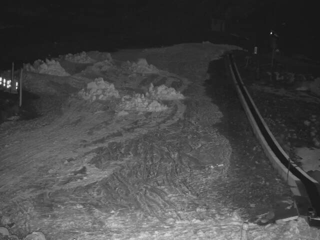 Tūroa Alpine Meadow snow cam captured at 21 September 2026 at 11:57 pm NZST