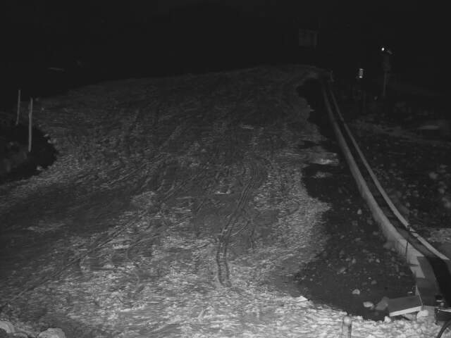 Tūroa Alpine Meadow snow cam captured at 30 September 2026 at 11:54 pm NZDT