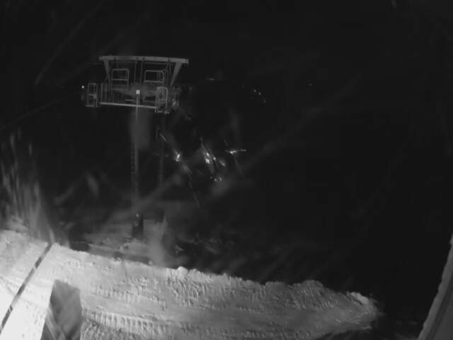 Tūroa High Noon Return snow cam captured at 8 September 2026 at 11:59 pm NZST