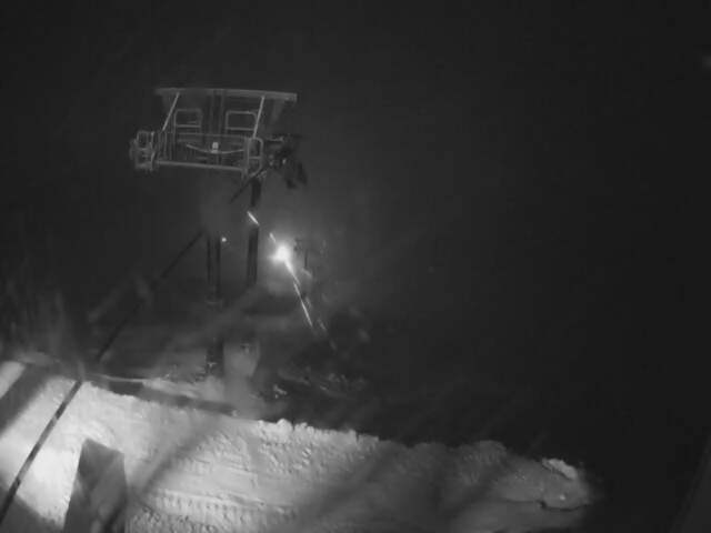 Tūroa High Noon Return snow cam captured at 10 September 2026 at 11:59 pm NZST