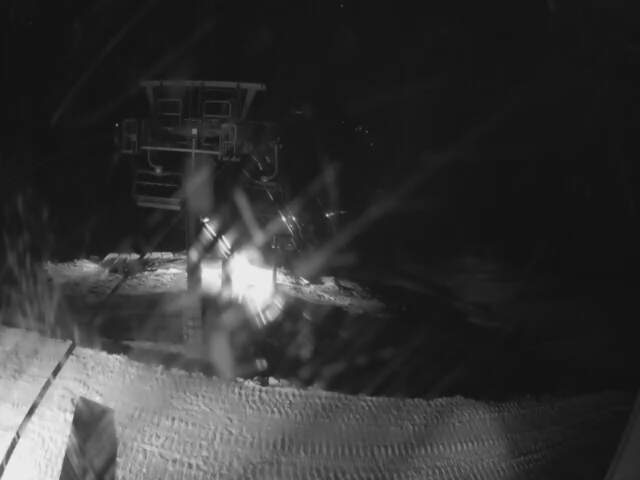Tūroa High Noon Return snow cam captured at 13 September 2026 at 11:57 pm NZST
