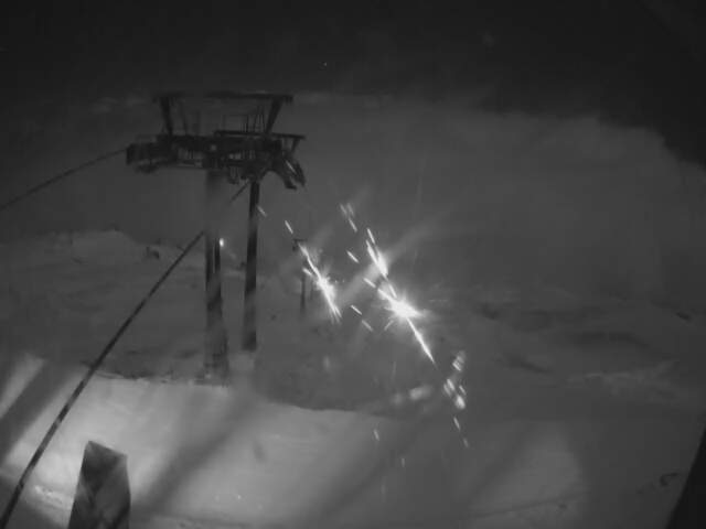 Tūroa High Noon Return snow cam captured at 24 September 2026 at 11:56 pm NZST