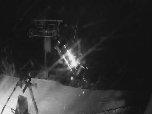 Tūroa High Noon Return snow cam captured at 5 October 2026 at 11:59 pm NZDT