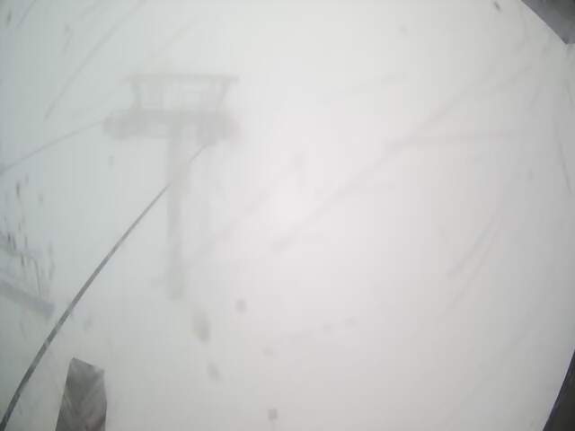 Tūroa High Noon Return snow cam captured at 6 October 2026 at 3:46 pm NZDT