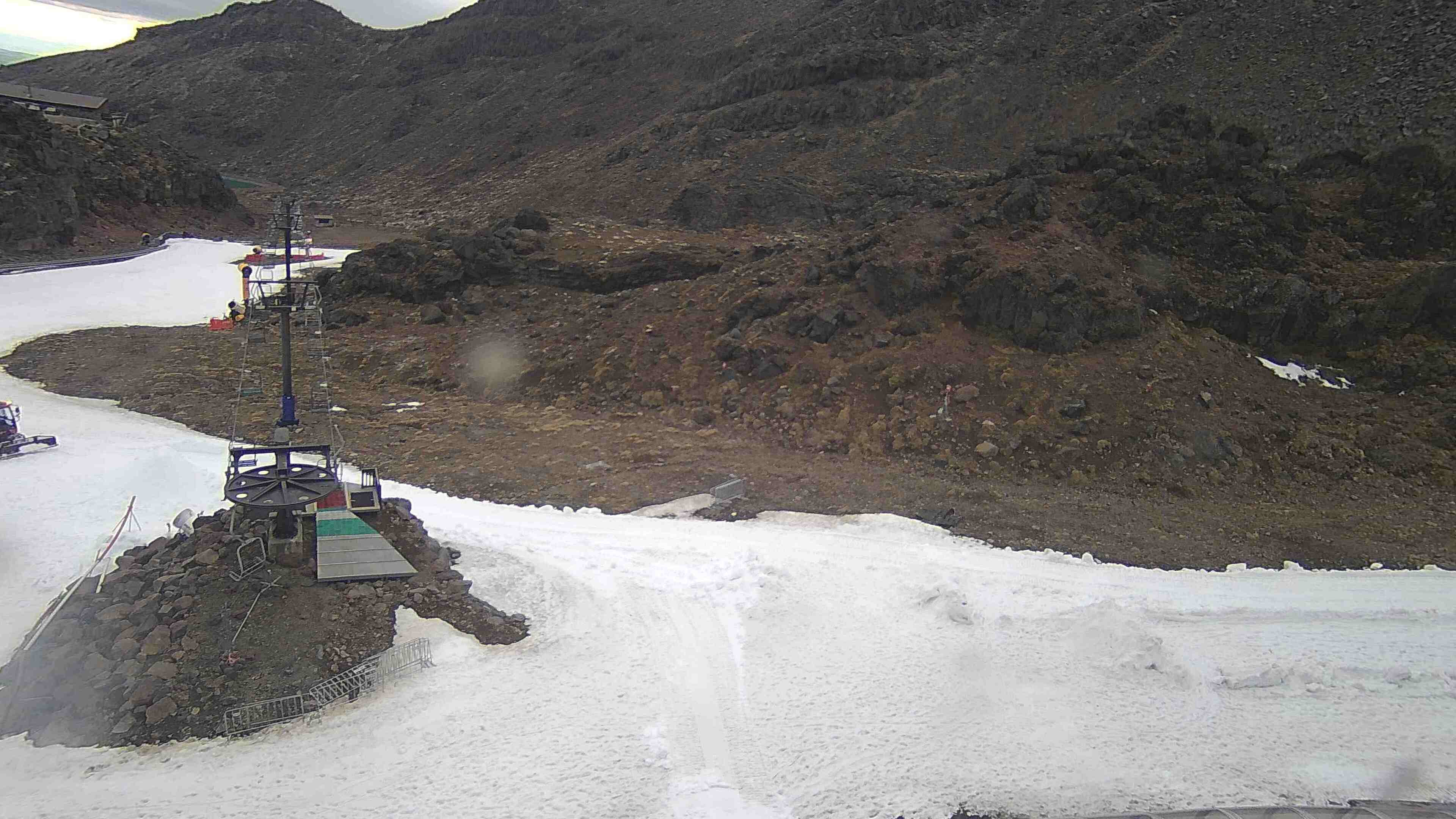 Whakapapa Happy Valley snow cam captured at 6 October 2026 at 5:03 pm NZDT