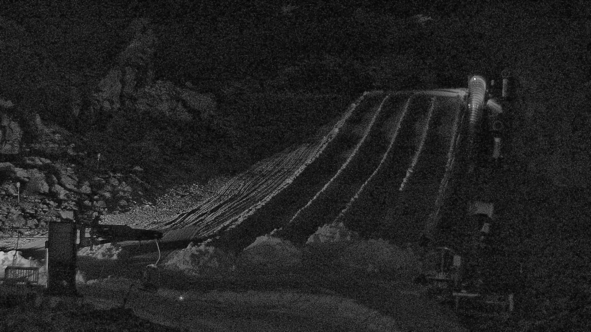 Whakapapa Snowland snow cam captured at 9 September 2026 at 11:48 pm NZST