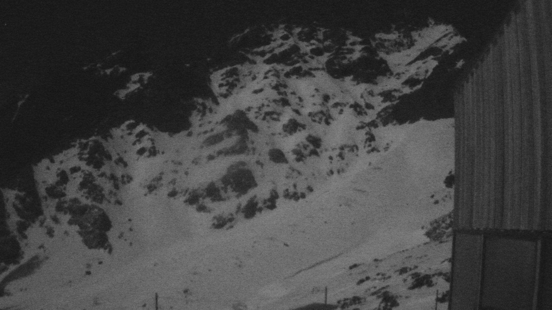Whakapapa The Pinnacles snow cam captured at 23 September 2026 at 11:48 pm NZST