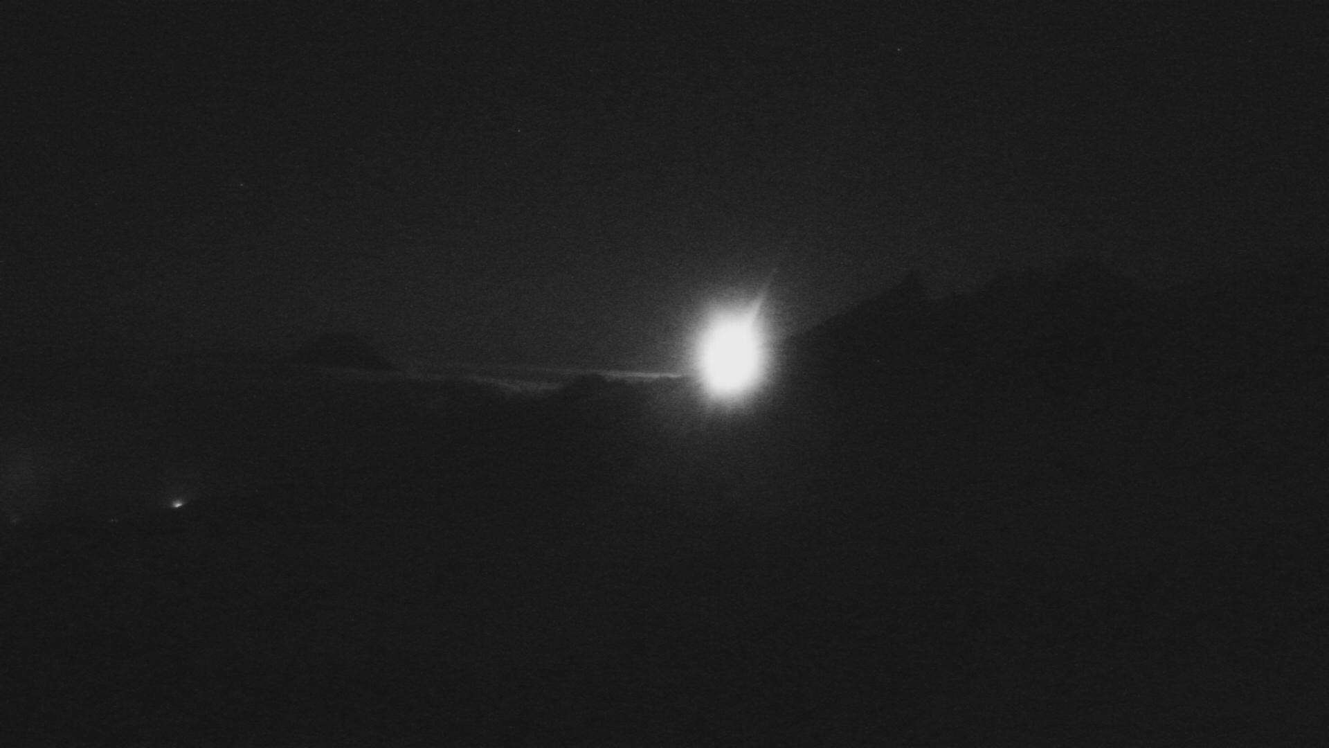 Whakapapa Far West T-Bar snow cam captured at 30 September 2026 at 11:48 pm NZDT