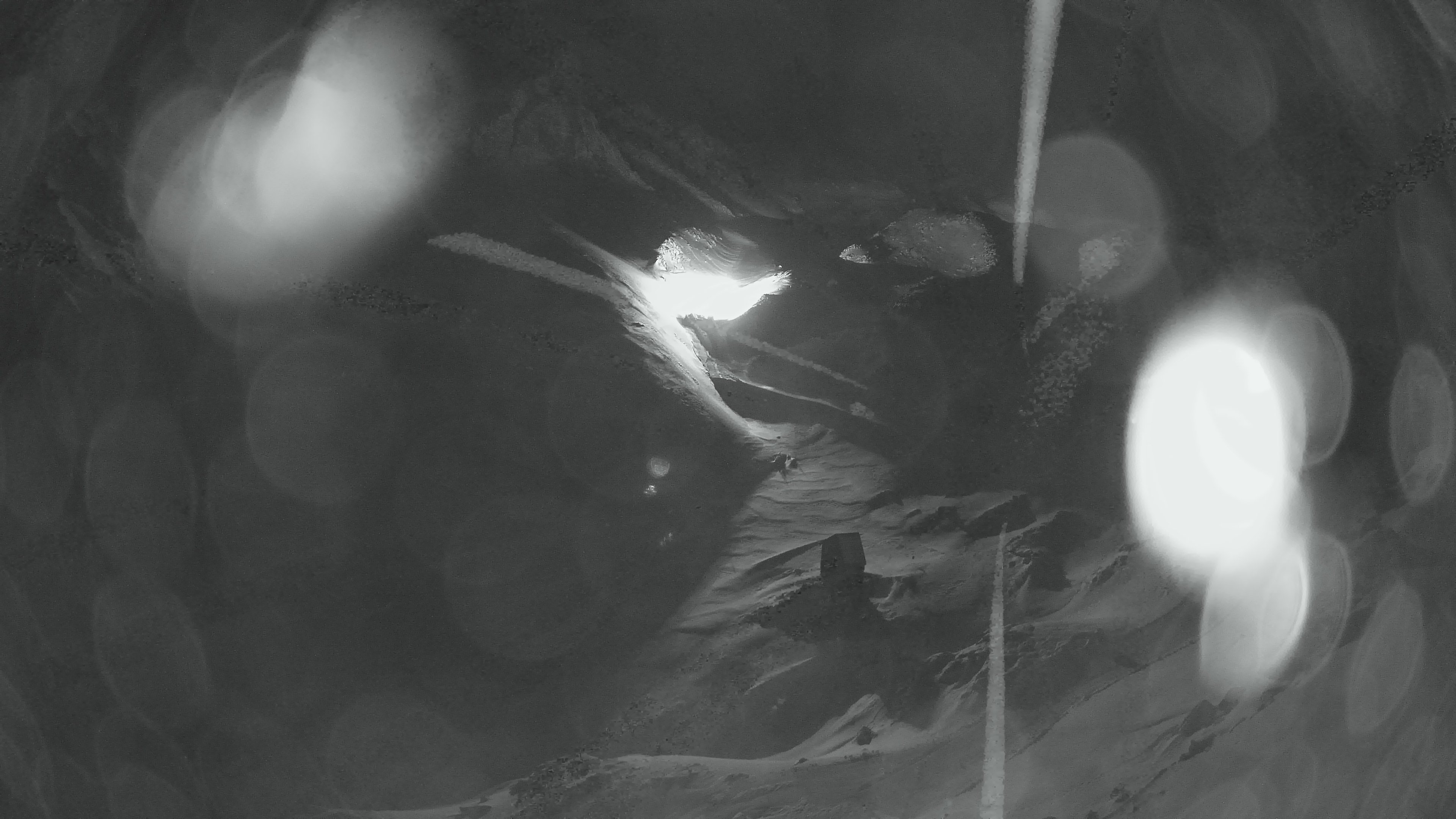 Whakapapa Te Heuheu Valley snow cam captured at 7 September 2026 at 11:48 pm NZST
